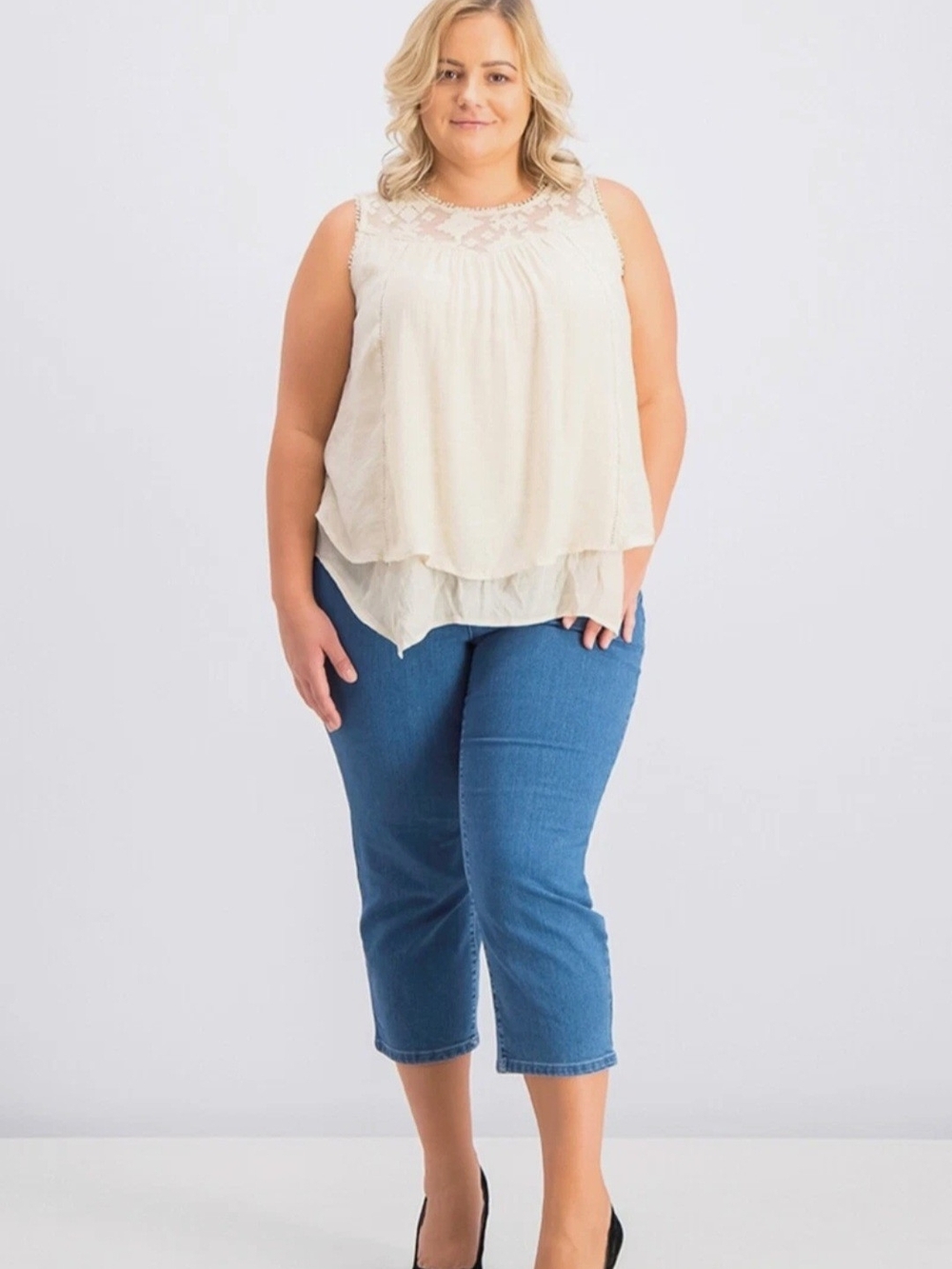 Style Women's Cream Lace Yoke Sleeveless Top